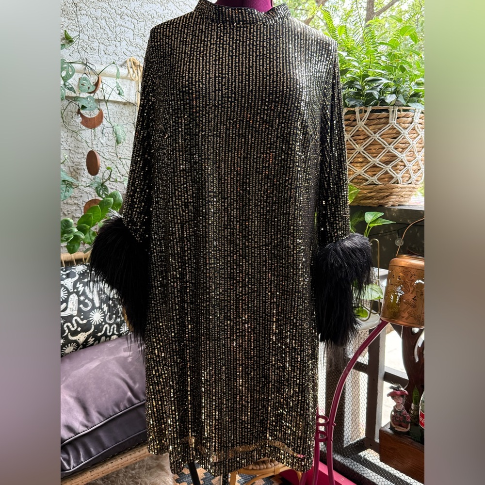 Elegant Black Sequin Dress with Faux Feather Cuffs